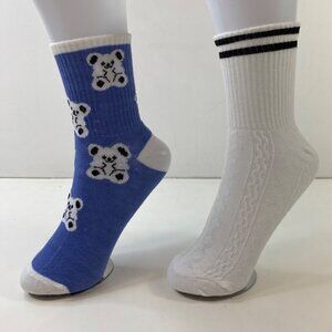 Womens Crew Socks Set 2 Teddy Bear Print Textured Cable Knit Pattern White Blue